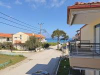 Angelika Beach Front Apartment in Polychrono - B&B Polychrono