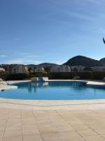 Vue marina , jolie appartement standing climatisé , piscine , 10 minutes de cannes - Chambres d'hôtes Mandelieu-La Napoule