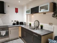 Modern Central Apartment sleeps 4 - B&B Sheffield