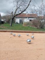 La Cabane du Berger & son terrain de pétanque - Ferienwohnung Torsiac