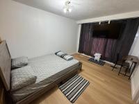 Private Room Near Airport D15 - B&B Mississauga