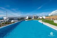 Azata Ground-Floor Gem with Huge Garden and Terrace - B&B Estepona