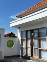 Cantik Maria- Stylish 3BR Villa with Calming Ricefield Views - B&B Canggu