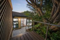 5BR Pool - BBQ Retreat - Sleeps 11 max - EV Station - Chambres d'hôtes Brisbane