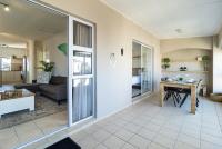 Yzer Drift Beach Escape 2 Bedroom 2 Bathroom Apartment - Chambres d’hôtes Yzerfontein