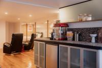 The Funky Den on Warwick - B&B Hobart