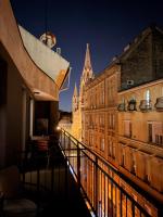 Leonardo50 Apartment- Modern Apartment with Parking & Balcony near Metro - Budapest - B&B Budapest