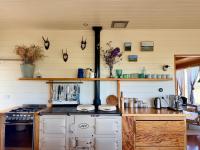 Pt Hesse Luxury Coastal Homestead - B&B Port Campbell