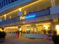 Maritime Full Seaview Duplex Suites - Bed and Breakfast George Town