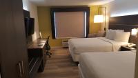 Holiday Inn Express and Suites Chicago West - St Charles, Отели - Saint Charles