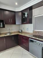 Umhlanga Beach 3 bedroom beach apartment with seaviews and pool - Ferienwohnung Durban