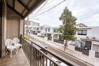 Walk to CBD 3BR Redfern Air Con Groups Family Sleeps 7 - Chambres d'hôtes Sydney