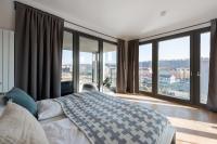 Elegant Karlín Apartment with Terrace & Parking by EasyBNB Premium - B&B Praga