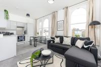 #118 Modern&Cozy Flat in the Heart of Gravesend - 10 mins to New Tavern Fort- Guest for 4 - "Perfect for contractors and Families - Free street Parking" - B&B Gravesend