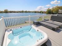 Indulgence Fishing Lodge with Private Hot Tub - Ferienwohnung Lincoln