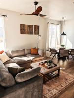 Cozy Mountain View Getaway! - B&B Arvada