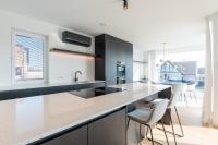 Luxurious 2BR Apartment with Pool and parking - B&B De Haan