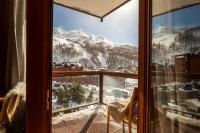 HelloCHALET Casa Lobita - Panoramic Balcony Apartment Walk to Gondola - B&B Breuil-Cervinia