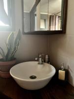 Mavrianou 180 sea view, ikarian villa - Chambres d'hôtes Vrakádes