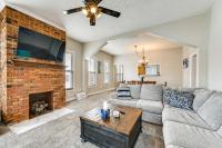 Lake Days & Fireside Nights! Updated Burnside Home - B&B Burnside