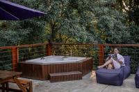 Goat Lodge DOMO BALI - Bed and Breakfast Ibiúna