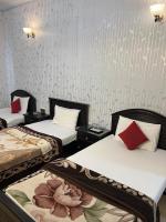 Camera Tripla Superior