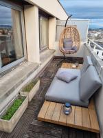 T3 Art déco, 2 terrasses & vue Puys, gare & centre - B&B Clermont-Ferrand