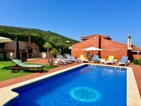 Villa Maria Magdalena Pool & BBQ - B&B Maçanet de la Selva