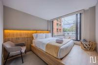NOK Elegant 3BR Stay with Balcony at Bogota - B&B Bogotá