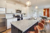 Retro Disco Haven Near Downtown Nash! - B&B Nashville