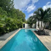 Luxe Tropische Villa met Privézwembad - B&B Jan Thiel