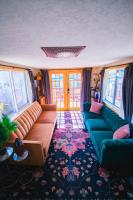 Rosy's Oracle with Private Hot Springs Tub - Chambres d'hôtes Truth or Consequences