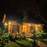 Happy House by the Mountain - B&B Nguyên Ngoại