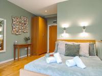 Bright Studio by Kensington Olympia | Fast Wi-Fi - B&B London