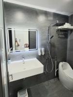 NHÀ NGHỈ TÙNG LÂM TungLam HOTEL - Bed and Breakfast Phủ Từ Sơn