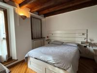 The Bridge - Central Apartment - B&B Lecco