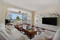 Adosada con jardín y piscina con acceso al mar - DOÑA LOLA - B&B Sitio de Calahonda