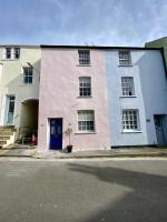Little Monmouth 4 bedroom cottage, Old town Lyme Regis, dog friendly and parking - Chambres d'hôtes Lyme Regis