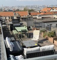 Malagnou - Spacieux appartement lumineux avec rooftop à Genève - B&B Geneva