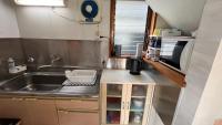 VOYAGE Beautiful sunrise ocean view BEDROOM whole house, 2 rooms on 2nd floor, tatami room on 1st floor, &private garage - Chambres d'hôtes Hyūga