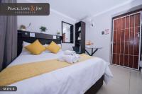 Peace Love and Joy Self Catering Units - B&B Port Elizabeth
