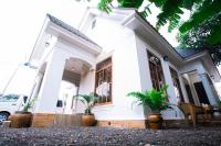 Spacious 3BR Homestay Perfect for Groups and Safari Travellers - Chambres d'hôtes Arusha