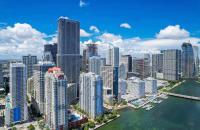 Brickell Luxe - Best Balcony - 32nd Fl - Luxe Waterfront & City Views - Furnished Balcony - Walk-Water-WiFi - Bed and Breakfast Miami
