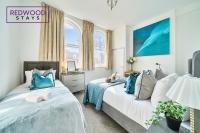 Modern 1 Bed 1 Bath Apartment for Corporates & Contractors, Free Parking, Wi-Fi & Netflix By Redwood Stays - Chambres d'hôtes Farnborough
