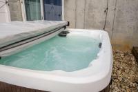 Ark & Creation Retreat - For 12 - Ferienwohnung Walton