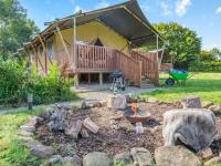 Little North Field Family Safari Tent Glamping near Harrogate - Chambres d'hôtes Harrogate