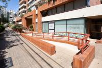 Dpto a pasos del Costanera center con aire acondicionado en Barrio el Golf - B&B Santiago del Cile
