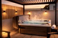 Mournes Hot Tub Retreat, 4-Star Accommodation - B&B Newcastle