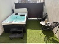 Suite Le Chêne Doré & Spa privé terrasse accès à pieds centre touristique Amnéville 5 min galaxie - Chambres d'hôtes Amnéville