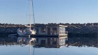 Sætervika Floating home - Bed and Breakfast Hosen